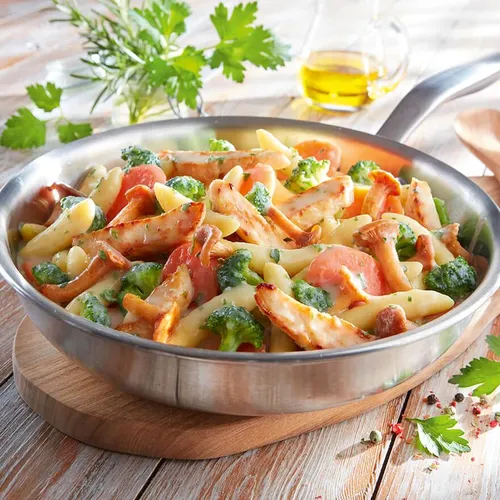 Abbildung Hähnchen-Schupfnudelpfanne