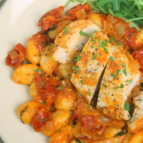 Hähnchen-Brustfilet natur mit Tomaten Gnocchi